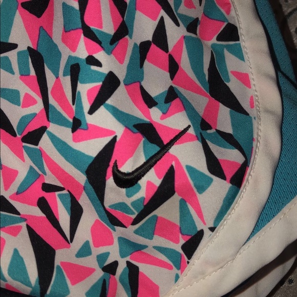 nike shorts - Picture 3 of 3